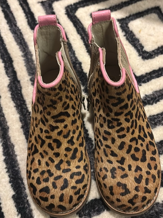 Mini Boden Other - Mini Boden Girls Leopard Print Ankle Boots with Pink Trim UK size 27
